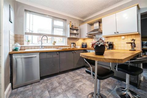 3 bedroom end of terrace house for sale, Park Street, Nottingham NG17