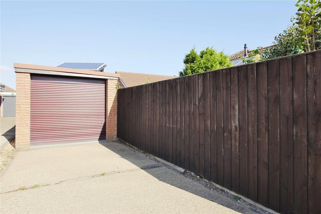 Detached Garage