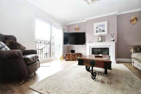 3 bedroom terraced house for sale, Mayfair Gardens, Hampshire SO15