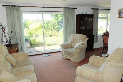 3 bedroom bungalow for sale, 18 Biddulph Way, Ledbury, Herefordshire, HR8