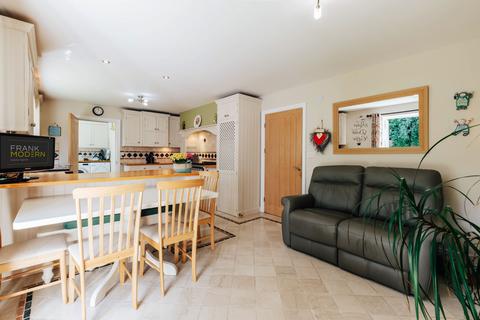 2 Chapel Street, Haconby, Bourne, PE10 0UP