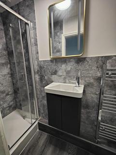 undefined, Room 5, 19 Merton Road