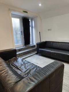 undefined, Room 5, 19 Merton Road