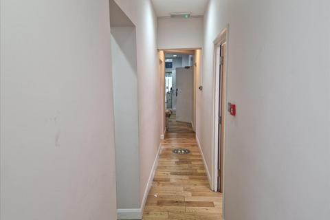 Property to rent, 546 Streatham High Road, Lambeth, London, SW16