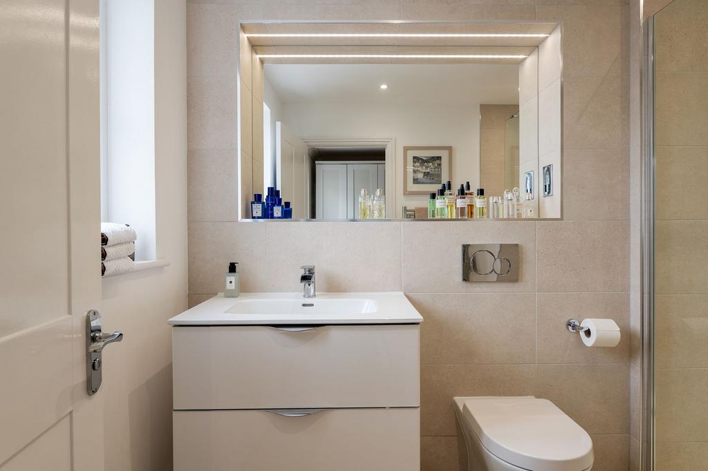 Hill House  Ensuite