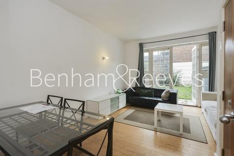 4 bedroom apartment to rent, Hastings Street,  Royal Arsenal Riverside SE18