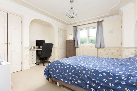 3 bedroom mews for sale, New Close, Knebworth SG3