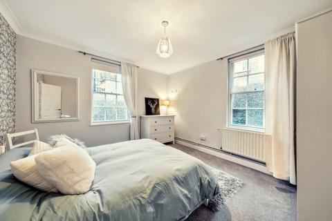 7 Point Close, London, SE10 8QS