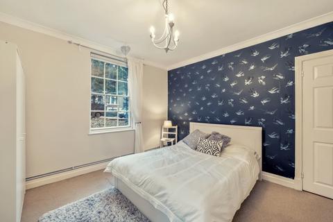 7 Point Close, London, SE10 8QS