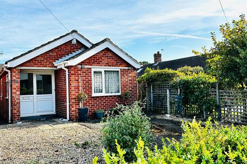 2 bedroom detached bungalow for sale, Clive Avenue, Lincoln LN6