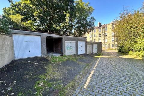 Garage to rent, Broughton Place Lane, Edinburgh EH1