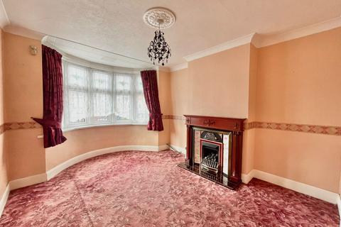 3 bedroom terraced house for sale, Valley Road, Gillingham