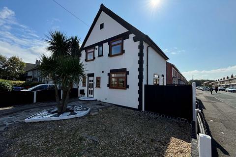 3 bedroom end of terrace house for sale, Thornber Grove, Blackpool FY1