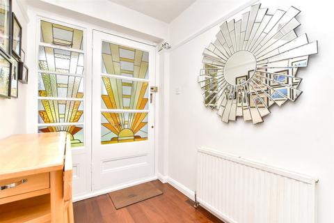 4 bedroom terraced house for sale, Leamington Avenue, Morden