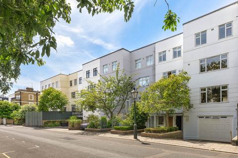 22 Victoria Road, London, W8 5RG