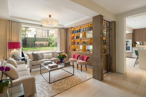 22 Victoria Road, London, W8 5RG