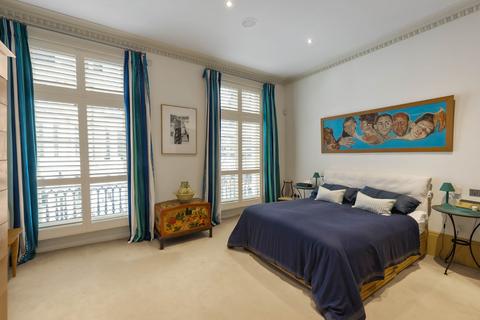 3 Campden Grove, London, W8 4JG