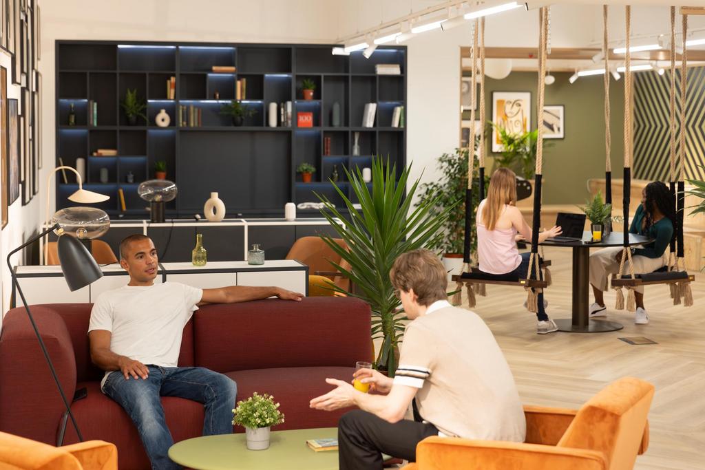 F911c52bce57b24fa7e88dc931a2