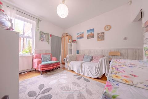 28 Alder Road, Birmingham, B12 8BS