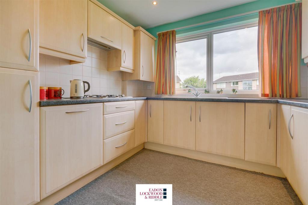 Kitchen 1.jpg