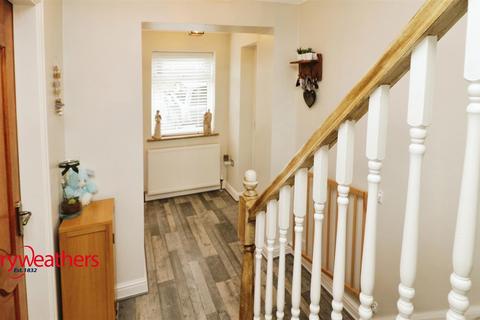 3 bedroom semi-detached house for sale, Gleneagles Rise, Swinton, Mexborough