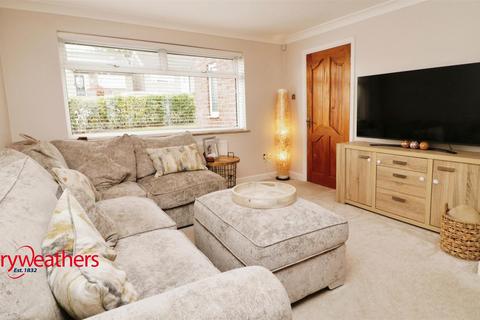 3 bedroom semi-detached house for sale, Gleneagles Rise, Swinton, Mexborough