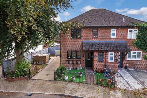 3 bedroom semi-detached house for sale, Hillsgrove Close, Welling, DA16