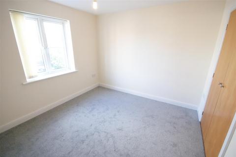 1 bedroom apartment to rent, Riverside Drive, Anchor Quay