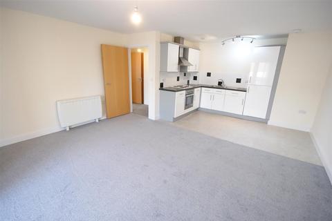1 bedroom apartment to rent, Riverside Drive, Anchor Quay