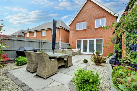 3 bedroom detached house for sale, Craner Road, Castle Donington