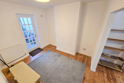 3 bedroom terraced house to rent, Brighton BN1