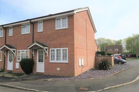 2 bedroom terraced house to rent, Ryburn Close, Somerset TA1