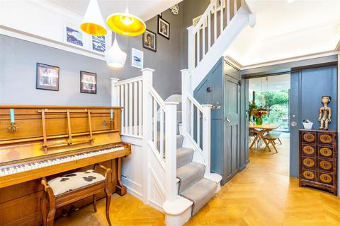 5 bedroom semi-detached house for sale, Hertford Avenue, East Sheen, SW14