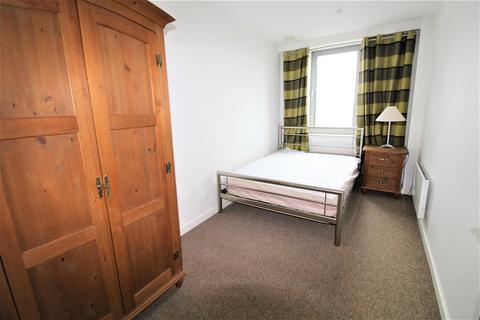 2 bedroom apartment to rent, Whitehall Quay, Leeds