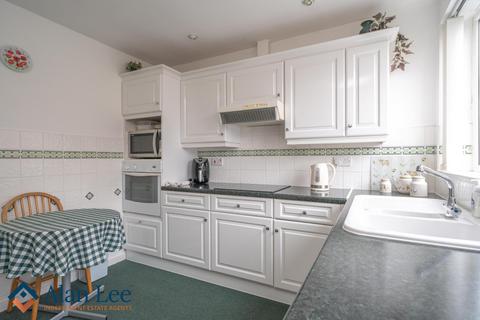 68 Amberley Road, Macclesfield, SK11 8LX