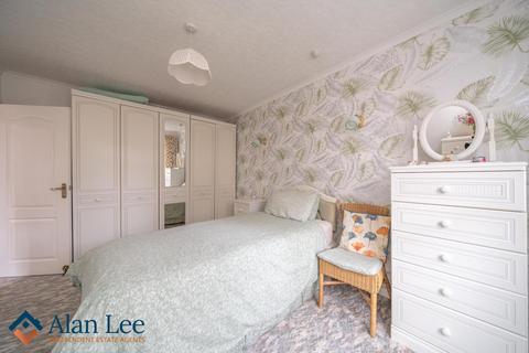 68 Amberley Road, Macclesfield, SK11 8LX