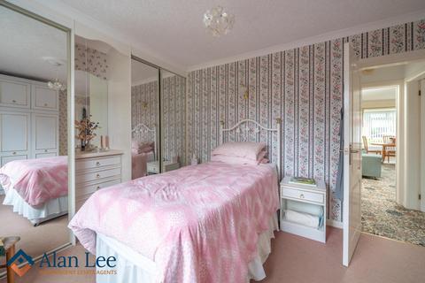 68 Amberley Road, Macclesfield, SK11 8LX