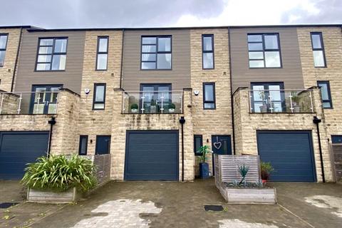 74 River View, Haworth, Keighley, BD22 8SB