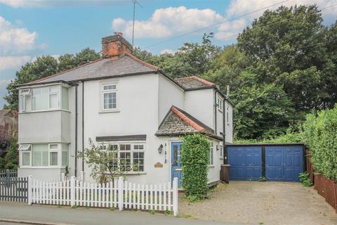 2 bedroom house for sale, Ingrave Road, Brentwood