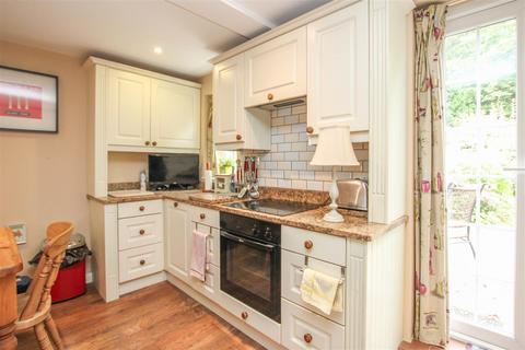 2 bedroom house for sale, Ingrave Road, Brentwood