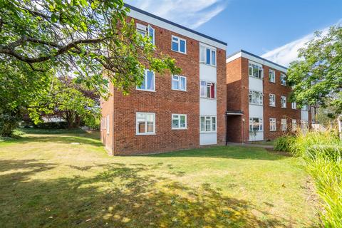 1 bedroom apartment for sale, Benhill Wood Road, Sutton