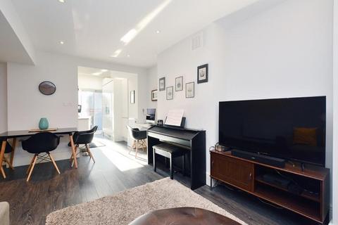 2 bedroom flat to rent, Ainger Road, Primrose Hill, London, NW3