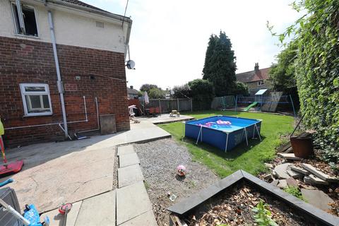 172 5th Avenue, Hull, HU6 8EA