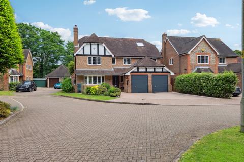 6 bedroom detached house for sale, Firs Close, Iver SL0