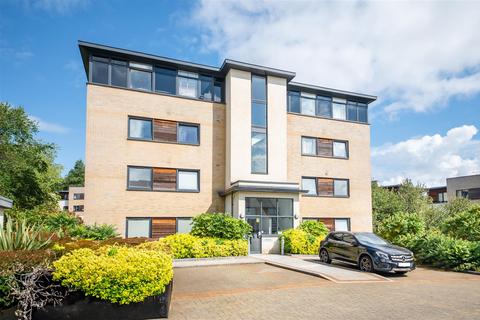 1 bedroom flat for sale, Peacock Close, Mill Hill