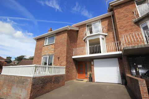 4 bedroom house for sale, Clos Du Mont, St Helier JE2