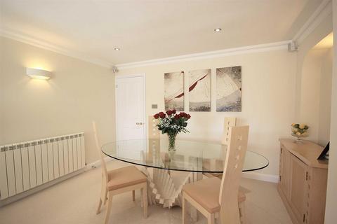 4 bedroom house for sale, Clos Du Mont, St Helier JE2