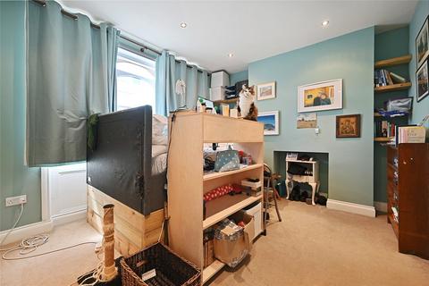 290a Uxbridge Road, London, W12 7LJ