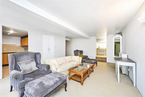 3 bedroom apartment to rent, Cormont Road, London SE5