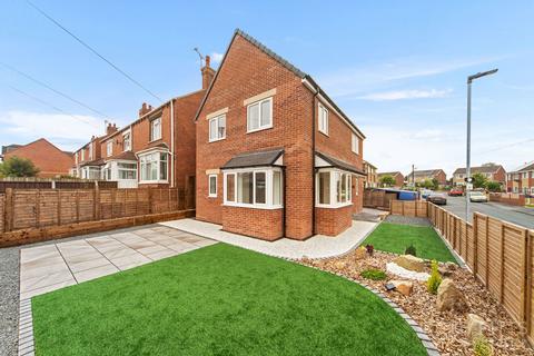 3 bedroom detached house for sale, Everdale Mount, Pontefract WF9